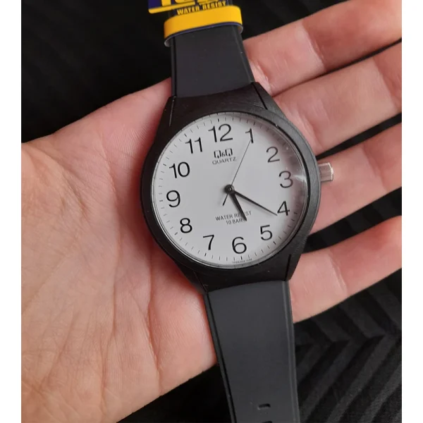 ساعت مچی عقربه ای کیو اند کیو مدل vr28j02y - تصویر 3