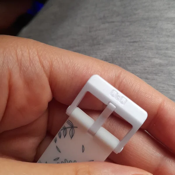 ساعت مچی عقربه ای زنانه کیو اند کیو مدل V08A-001VY - تصویر 7