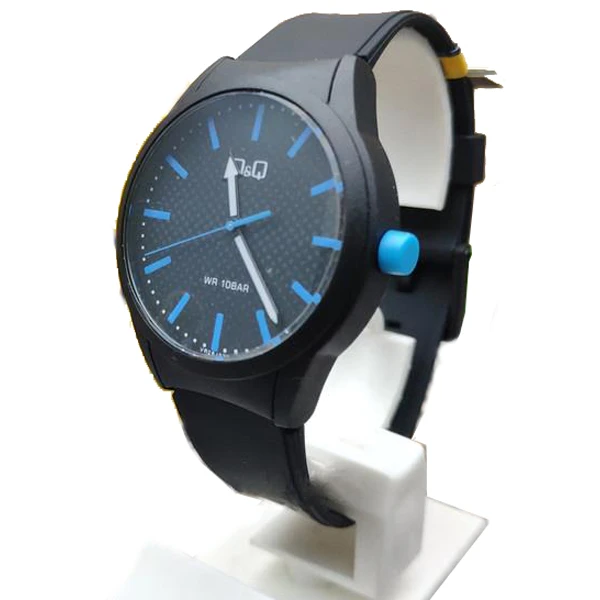 ساعت مچی عقربه ای کیو اند کیو مدل VR28J026Y - تصویر 2